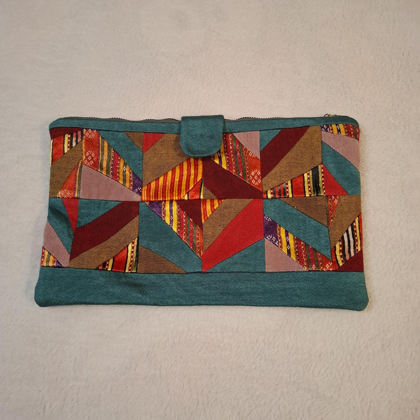 Handmade Bag Retro Patchwork Zippered Bag (40-Patch Design)