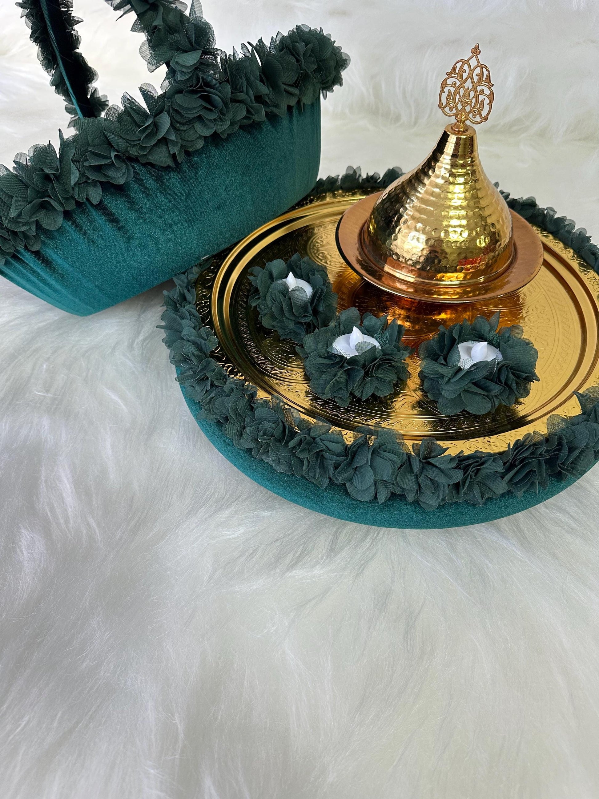 Henna Basket & Tray with Gold Dome, Floral Accents Emerald Velvet kinagecesi tepsi sepet