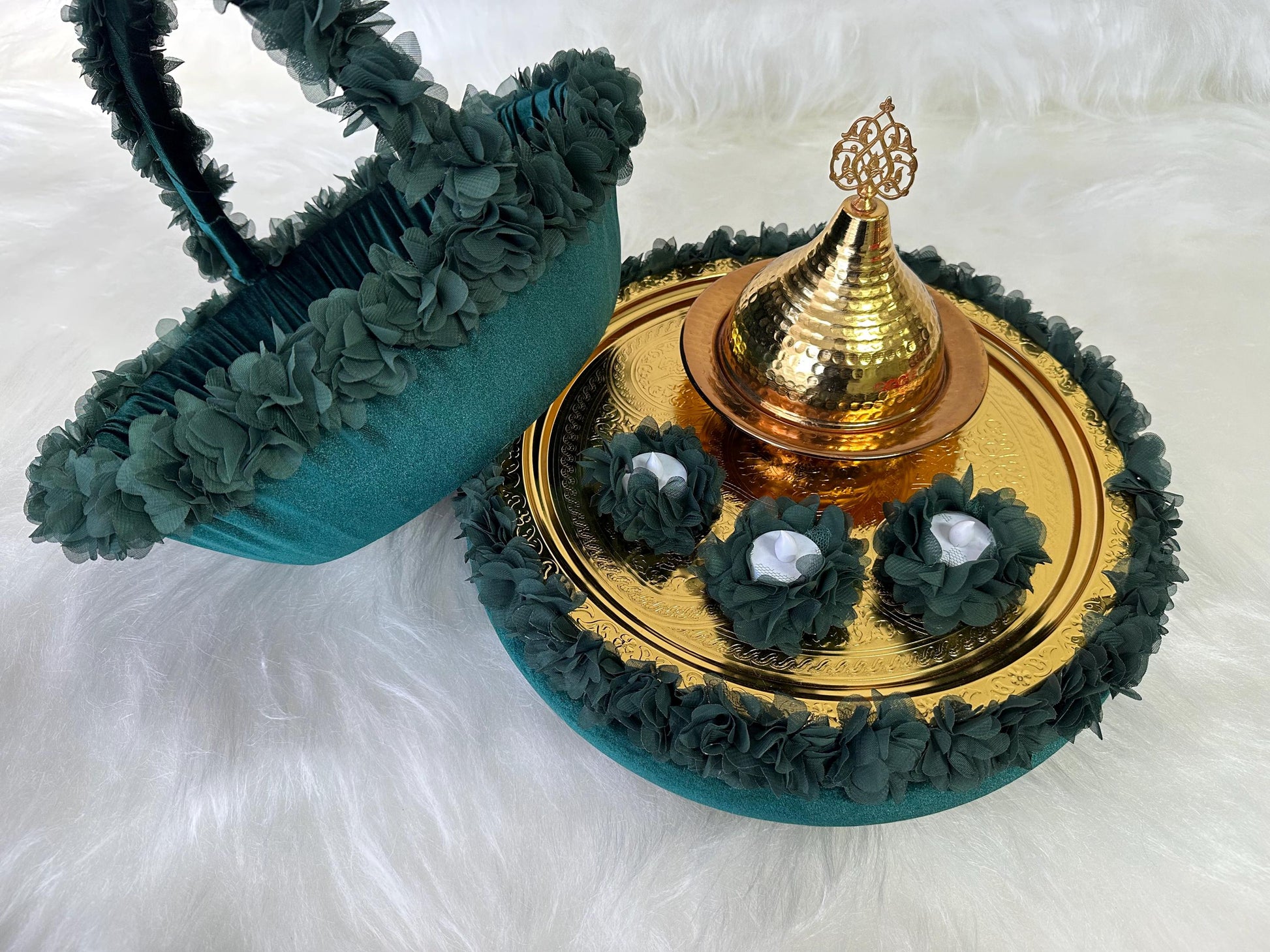 Henna Basket & Tray with Gold Dome, Floral Accents Emerald Velvet kinagecesi tepsi sepet