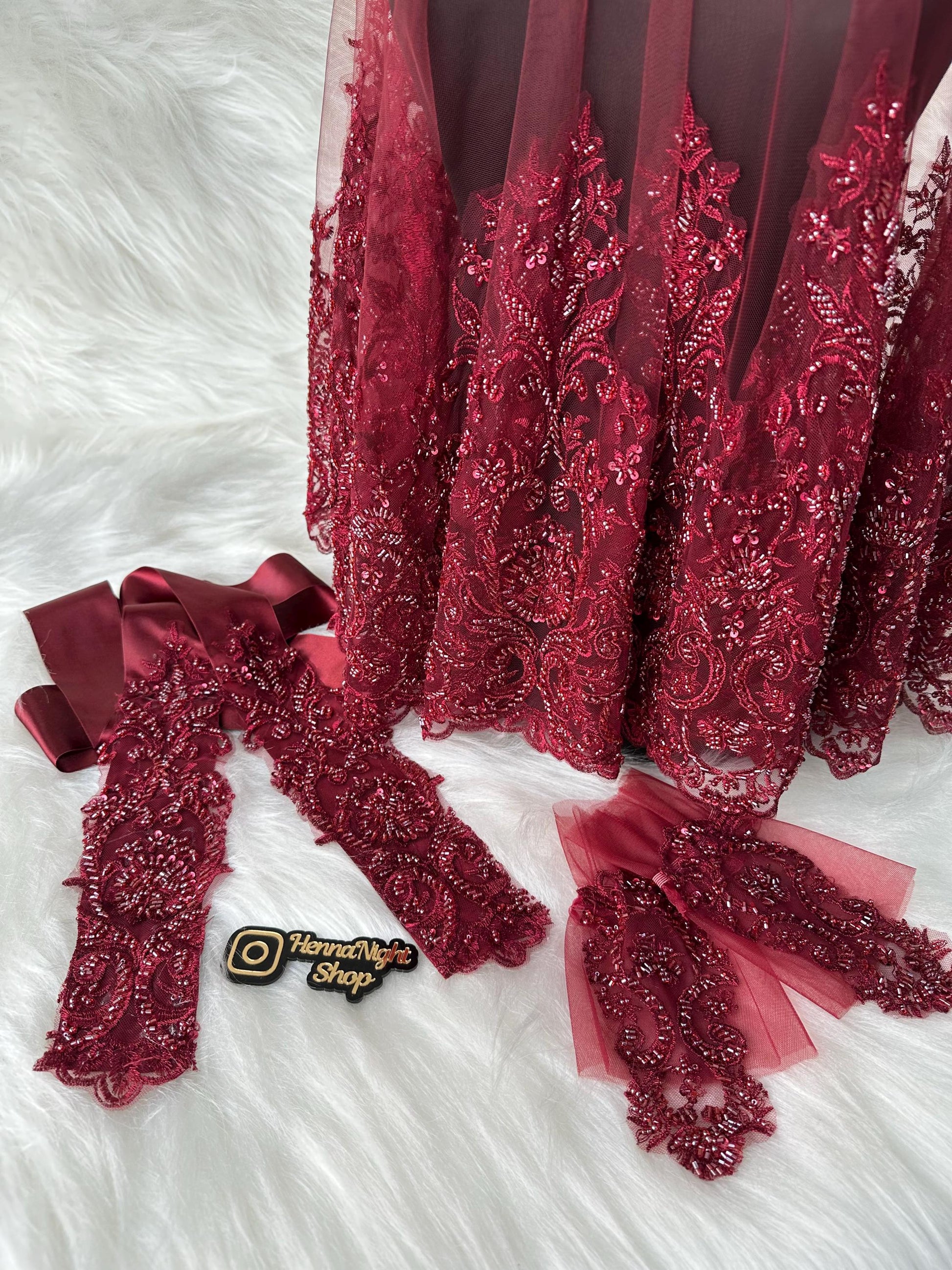 red henna veil with stones and beaded. also there are belt and gloves with properties